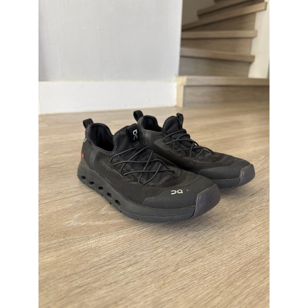 On Kids Size 3